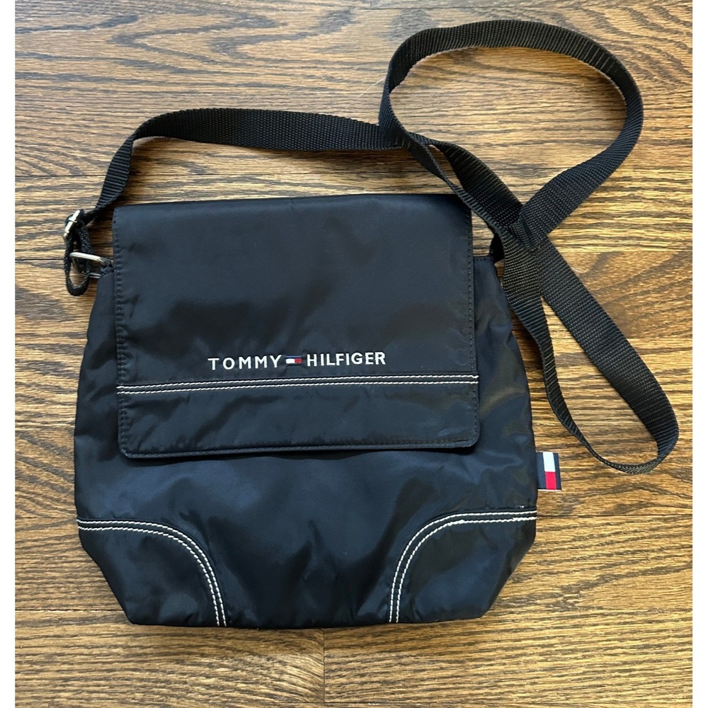 VTG Tommy Hilfiger Crossbody Bag Small Black Women Y2K Nylon Messenger